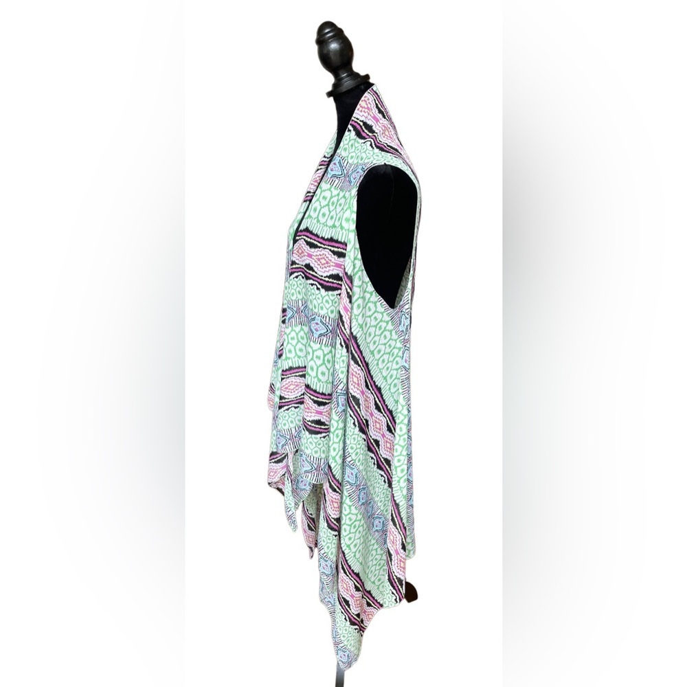 Long Flowy Aztec Pattern Vest - Picture 12 of 17
